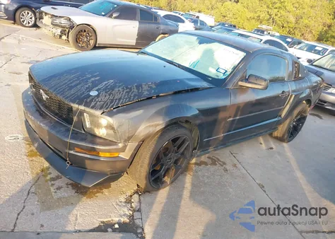 2008 Ford Mustang V6 Deluxe/V6 Premium из США, поврежденный, VIN 1ZVHT80N085108165